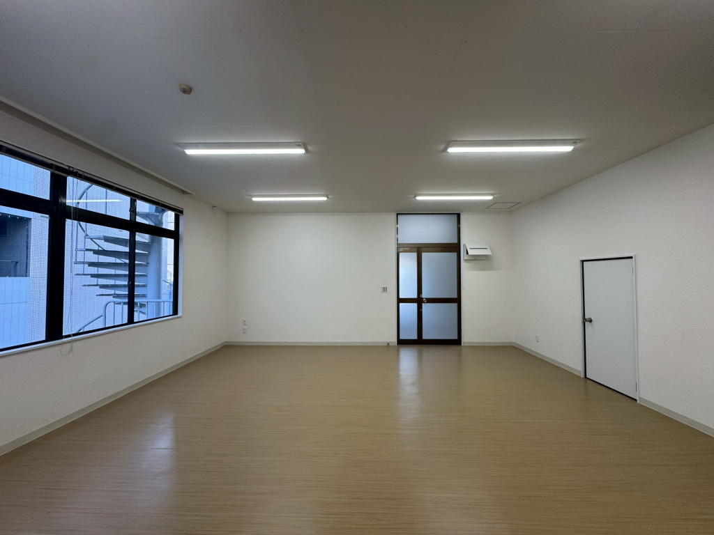 白を基調とした内装にリフォーム済み