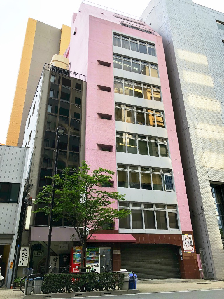 パールビル（神田）　ビル外観