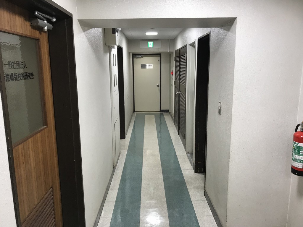 田中ビルディング　４階廊下（参考）