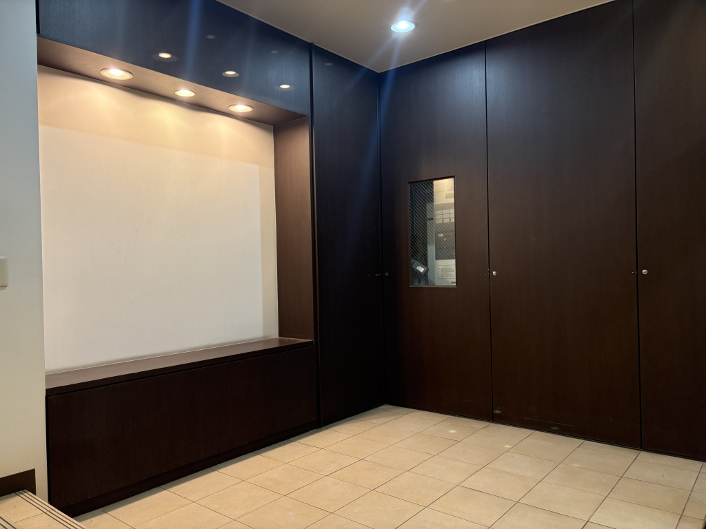 汐留AZビル　玄関ホール