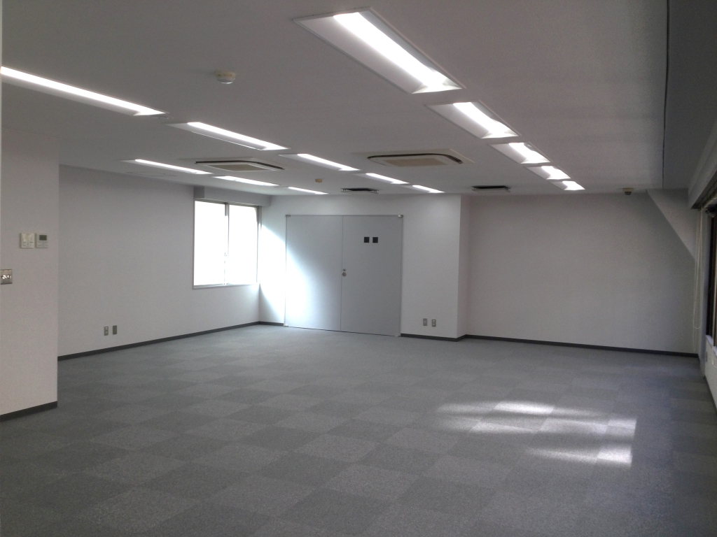 汐留AZビル　事務所内②