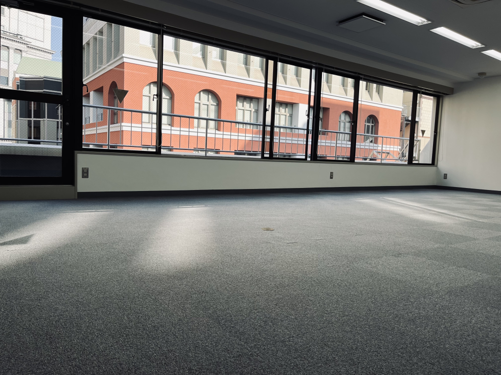 汐留AZビル　事務所内①