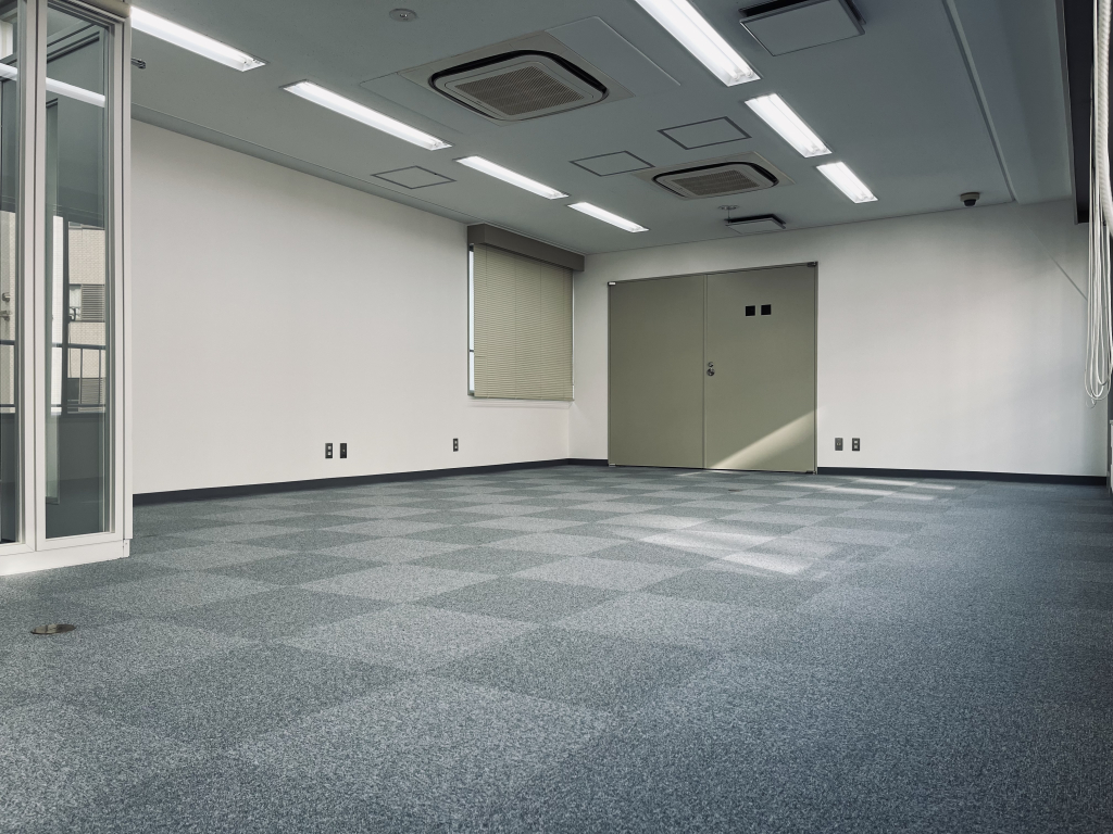 汐留AZビル　事務所内②