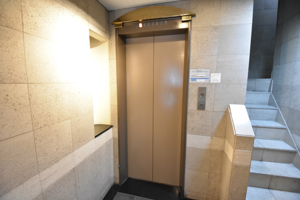 エレベーターホール