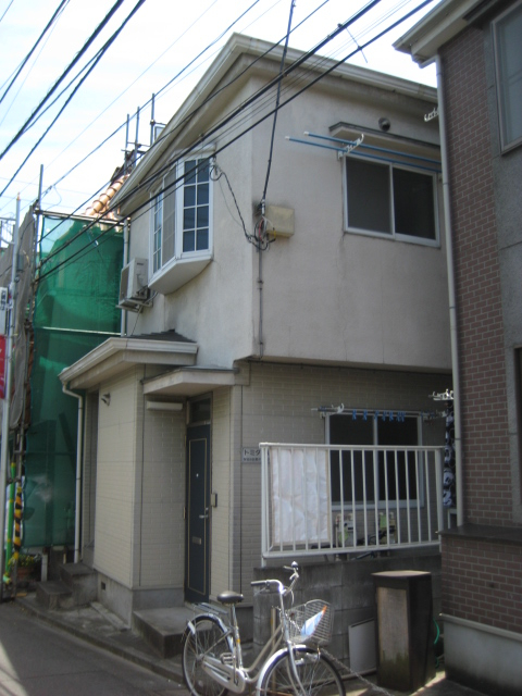 トミタハイツ 201号室