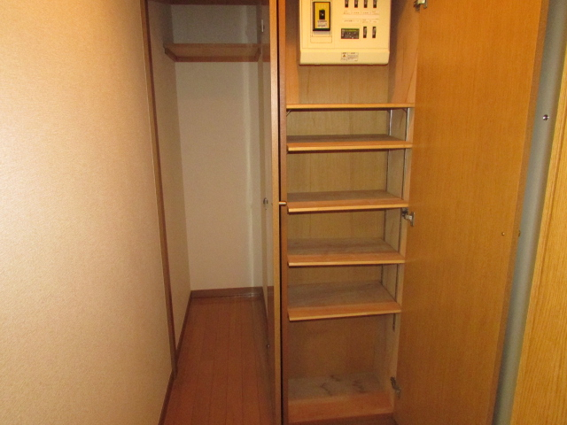 シューズボックス