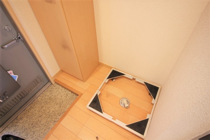 室内洗濯機置場完備で雨の日も安心♪