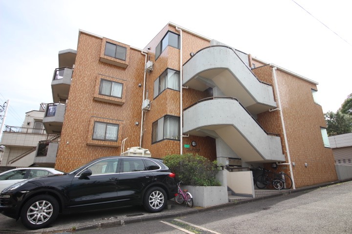 フジハウス 301号室