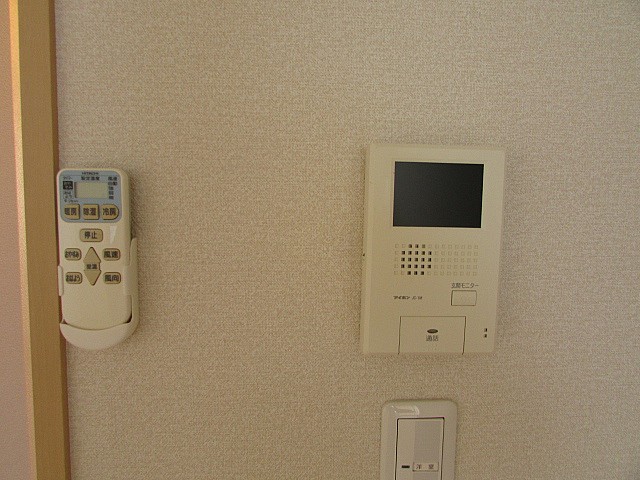 モニター付インターフォン完備で安心♪