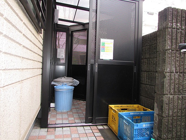 敷地内ゴミ置き場完備♪