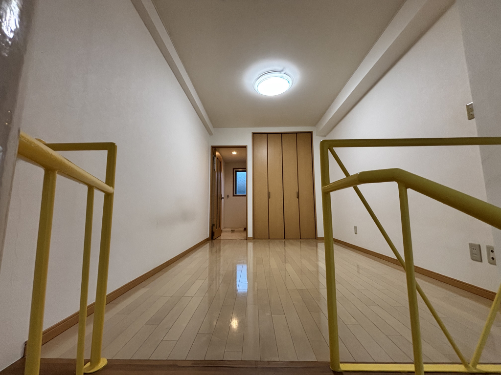 メゾネットタイプのお部屋です