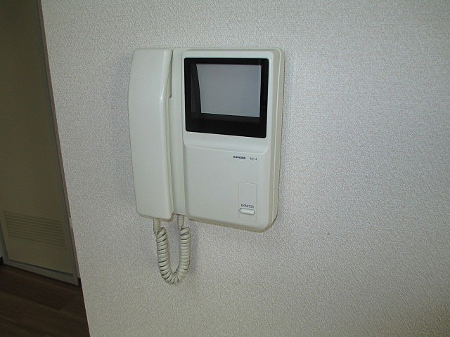 モニター付インターフォン完備でセキュリティも安心♪