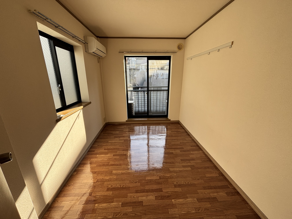 2面採光のため、日当たり通気性良好♪