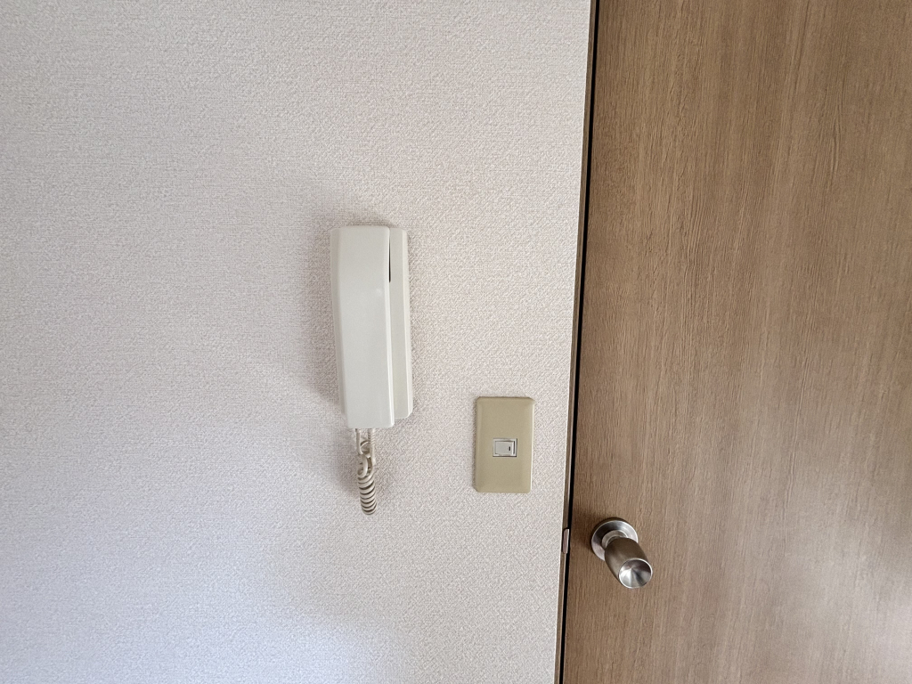 インターフォン