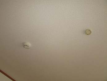 設備　火災報知器完備