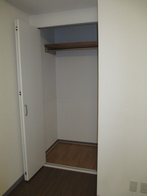 リビング　収納　開