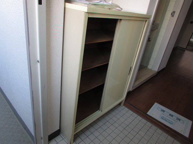 シューズボックス