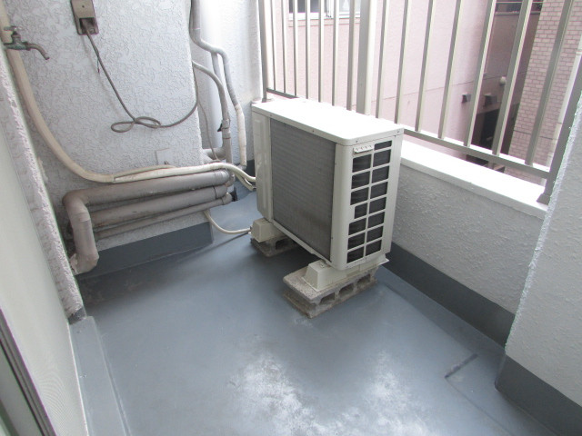 室外洗濯機置場