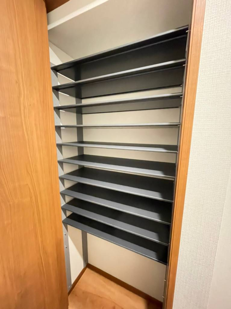 シューズボックス
