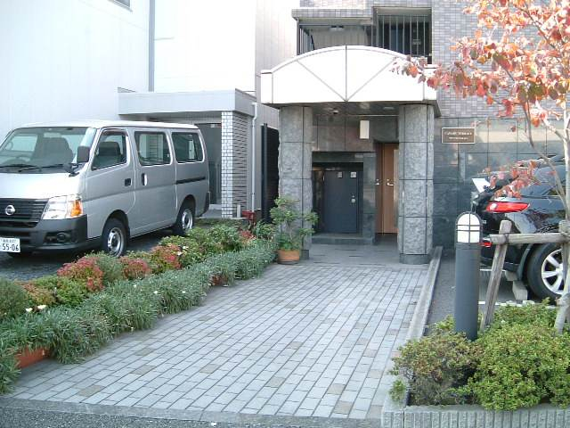 エントランス前