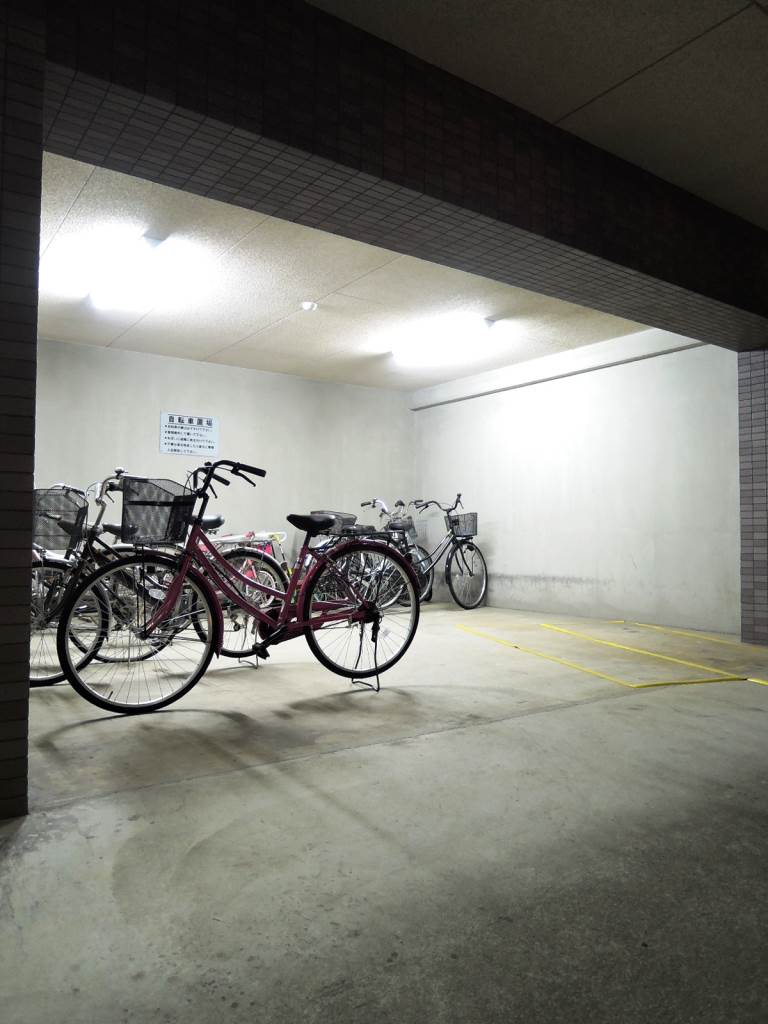 屋根付駐輪場