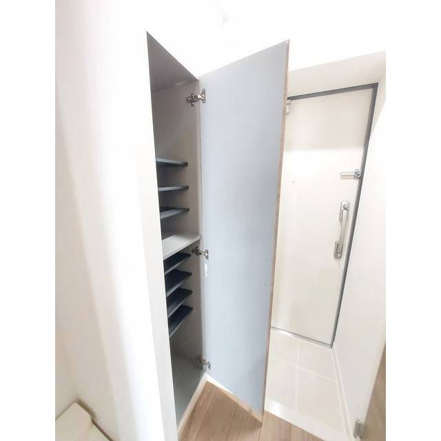 シューズボックス