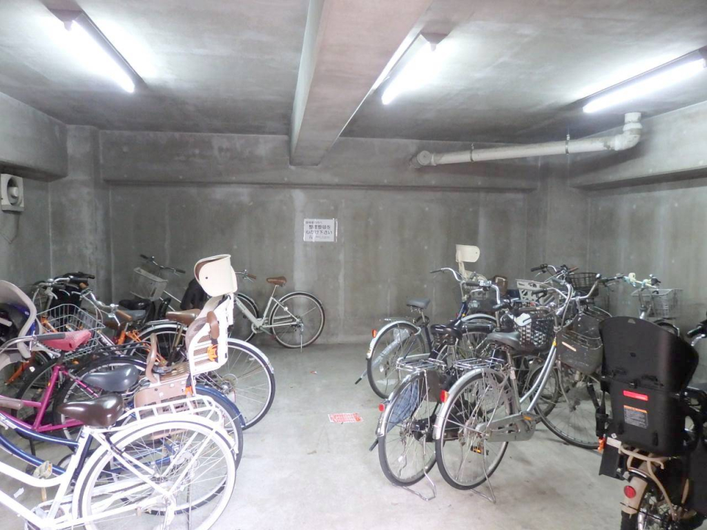 駐輪場