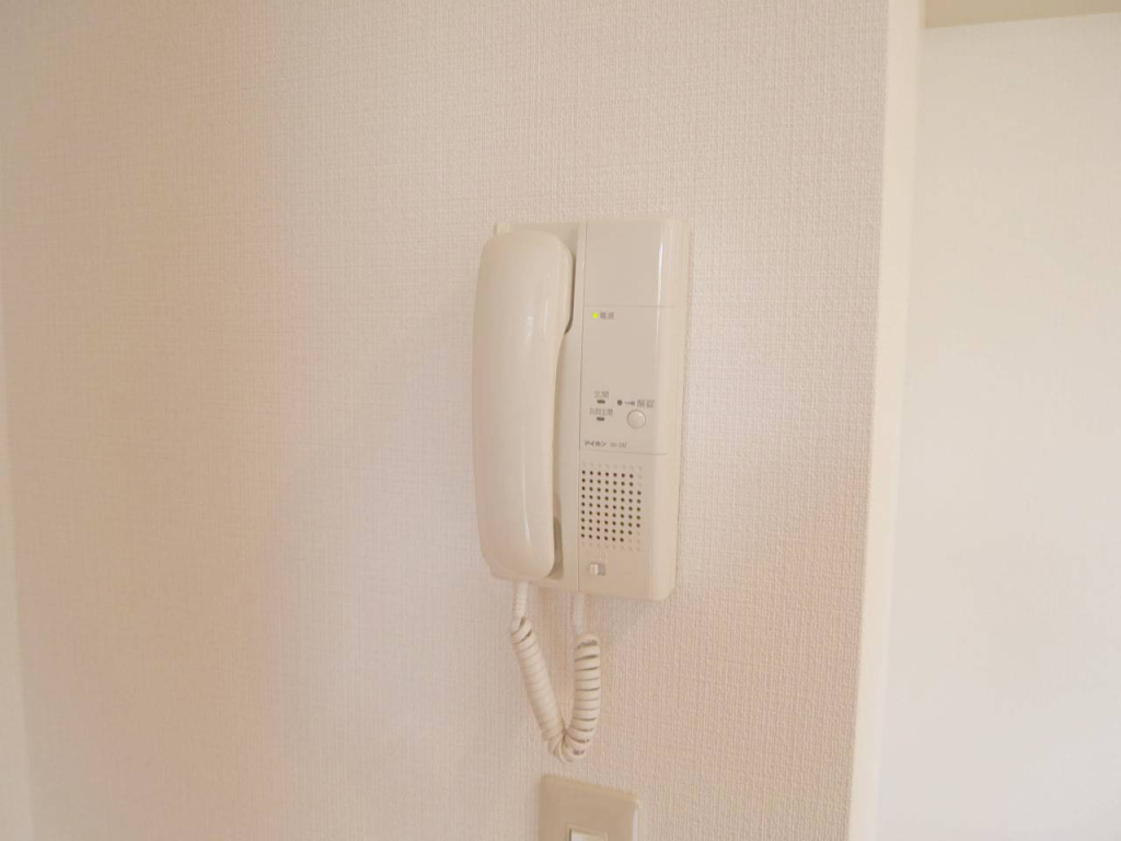 インターホン