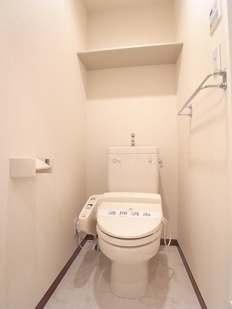 トイレは温水洗浄便座付き！