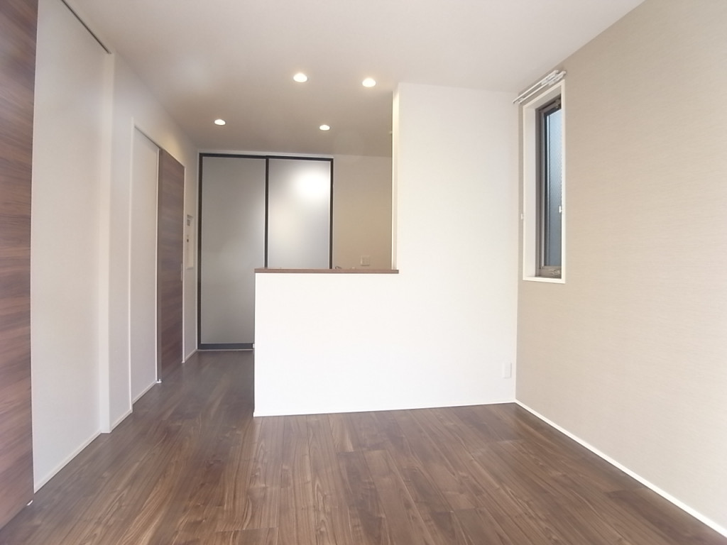 人気の対面式キッチン！