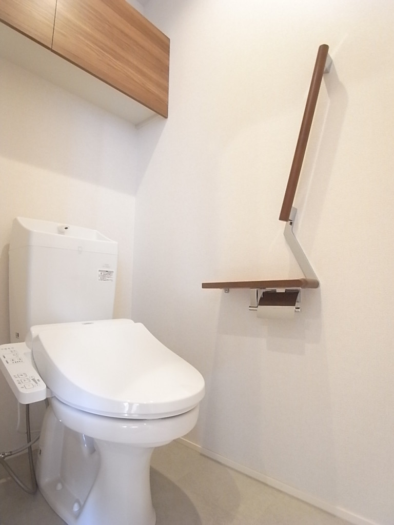 トイレは温水洗浄便座！