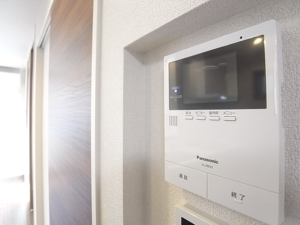 来客はモニターホンで確認してから！