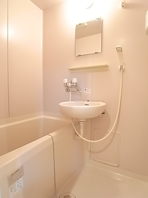 お風呂はもちろんトイレと別！