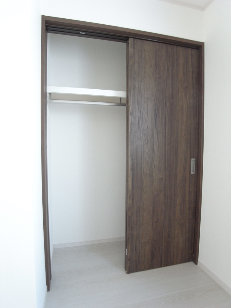 2階北側洋室の収納！