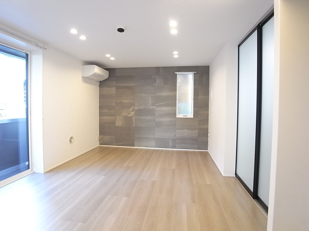 2面採光で明るいリビング！