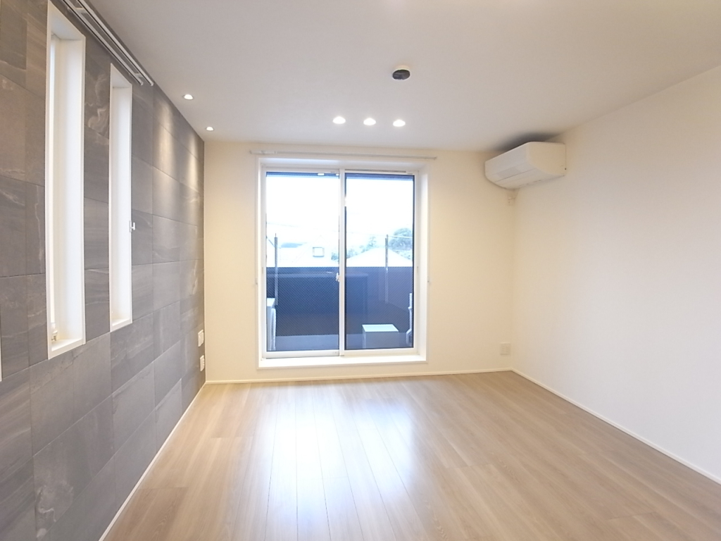 キッチン側から撮ったリビング