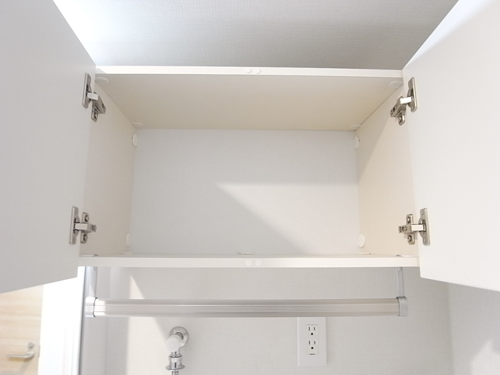 洗濯機上　収納