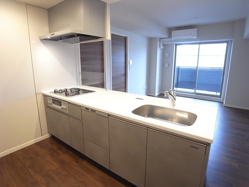 人気のカウンター式キッチン！