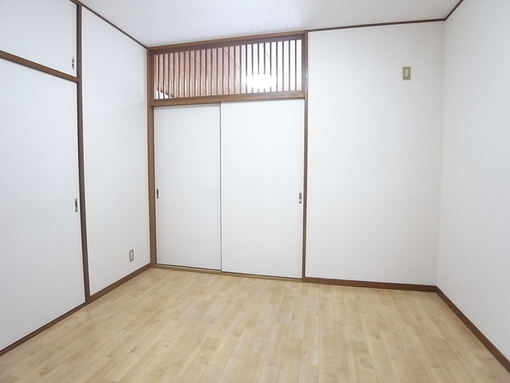 真ん中の洋室は4.5帖！