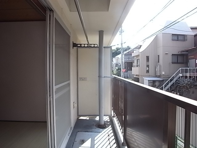 洗濯物もたっぷり干せます！（写真は205号室のもの）
