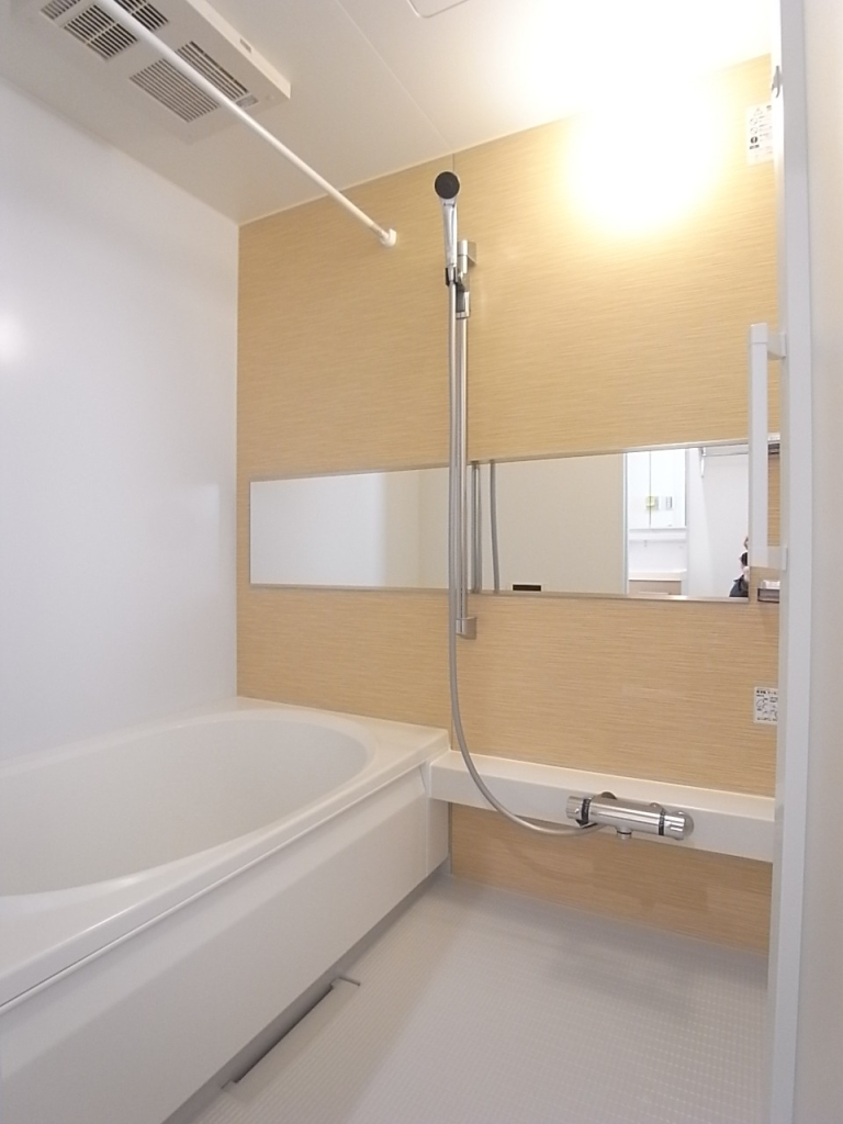 浴室は追い焚き・乾燥機能付き！1日の疲れをゆっくりと癒してください！