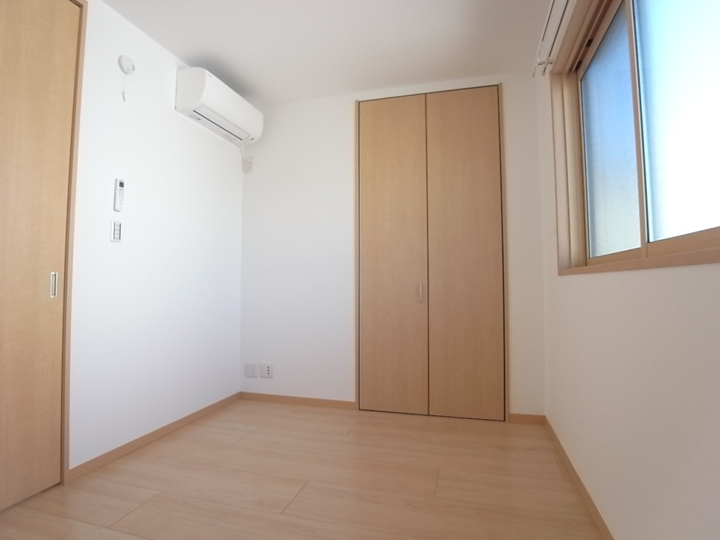 北側洋室は5.4帖！