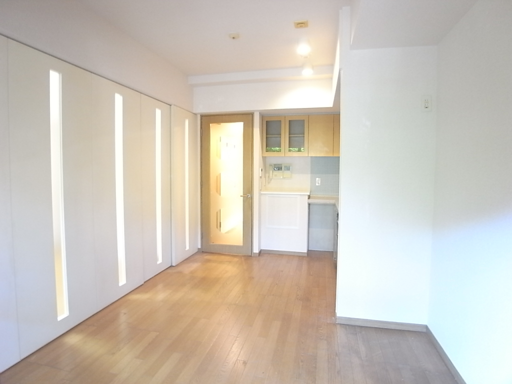 DK　スライドドアを締め切った状態