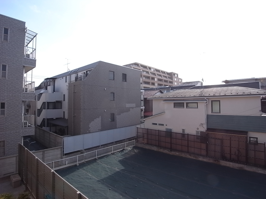 2階東南方向の眺望（写真は２０３号室のもの）