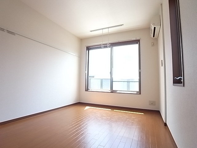 南向きで日当たり良好です！