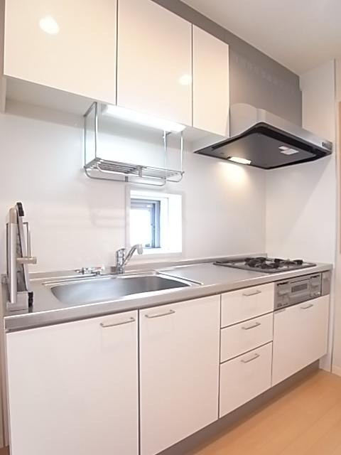 収納棚の多いシステムキッチン！