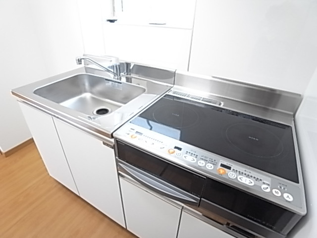 システムキッチンIHクッキングヒーター2口！火力が強く安全性が高い！