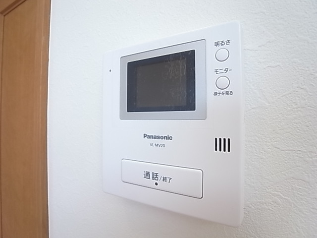 来客はまずモニターホンで確認を！