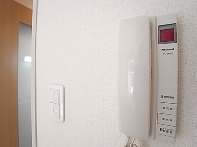 インターホン