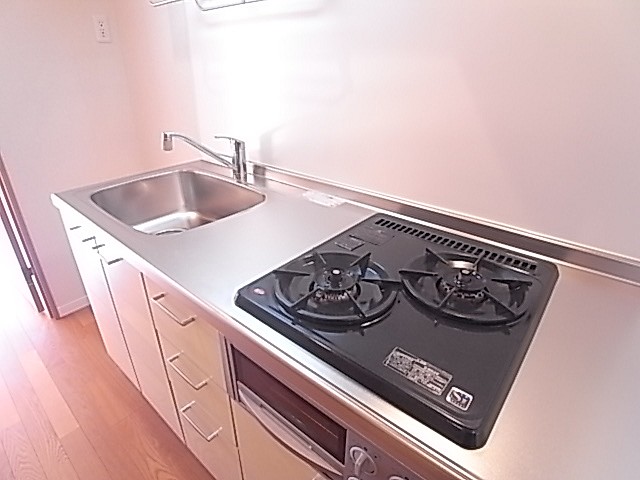 システムキッチンガス2口グリル付き！お魚焼けます！